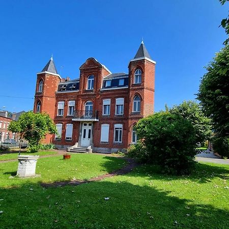 Studio En Rez-De-Chaussee - Le Petit Chateau Avesnois - Tv - Wifi - Logement Entier Avesnes-sur-Helpe Екстер'єр фото
